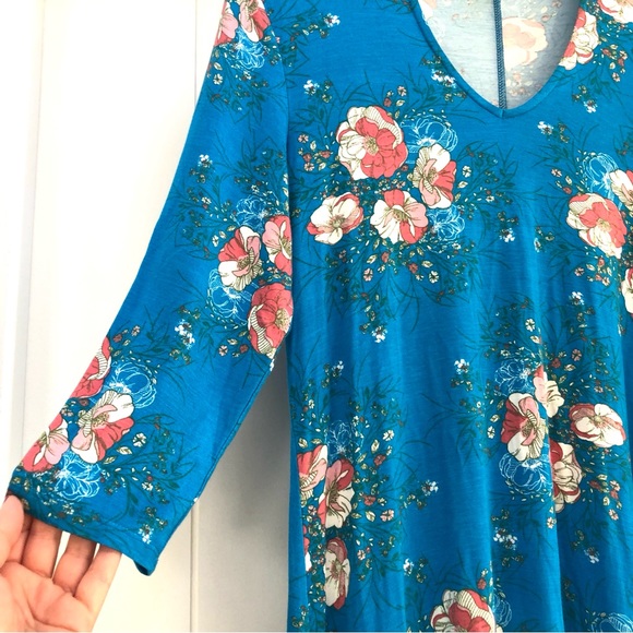 Madison Leigh Floral 3/4 Sleeve Mini Dress - Picture 11 of 12